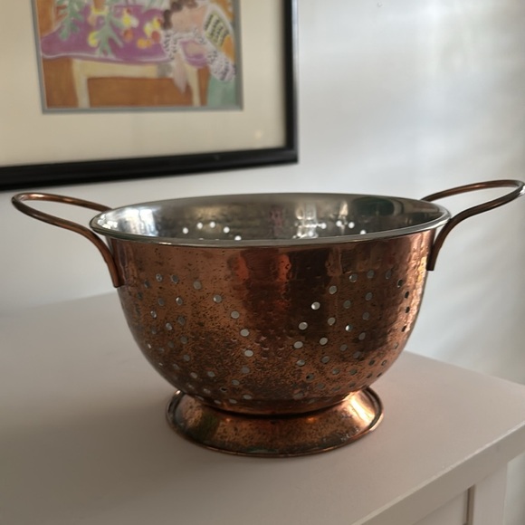 Copper Toned Metal Kitchen Colander - Picture 10 of 11